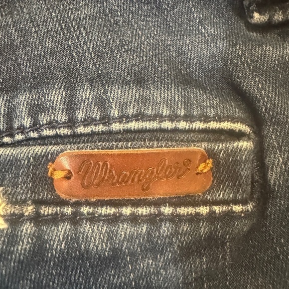 Wrangler Distressed Denim Shorts - Picture 3 of 8
